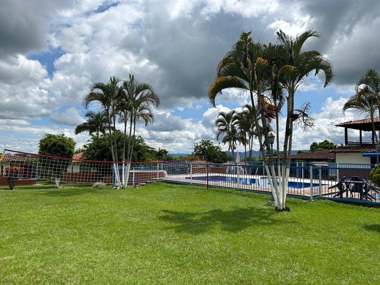 Hotel Campestre Manantial Del Quindio Montenegro Eksteriør bilde